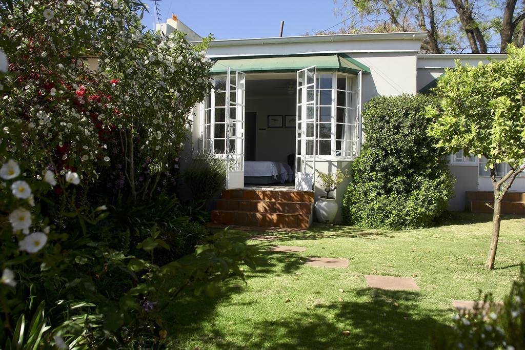 Melville Manor Guest House Johannesburg Exterior foto